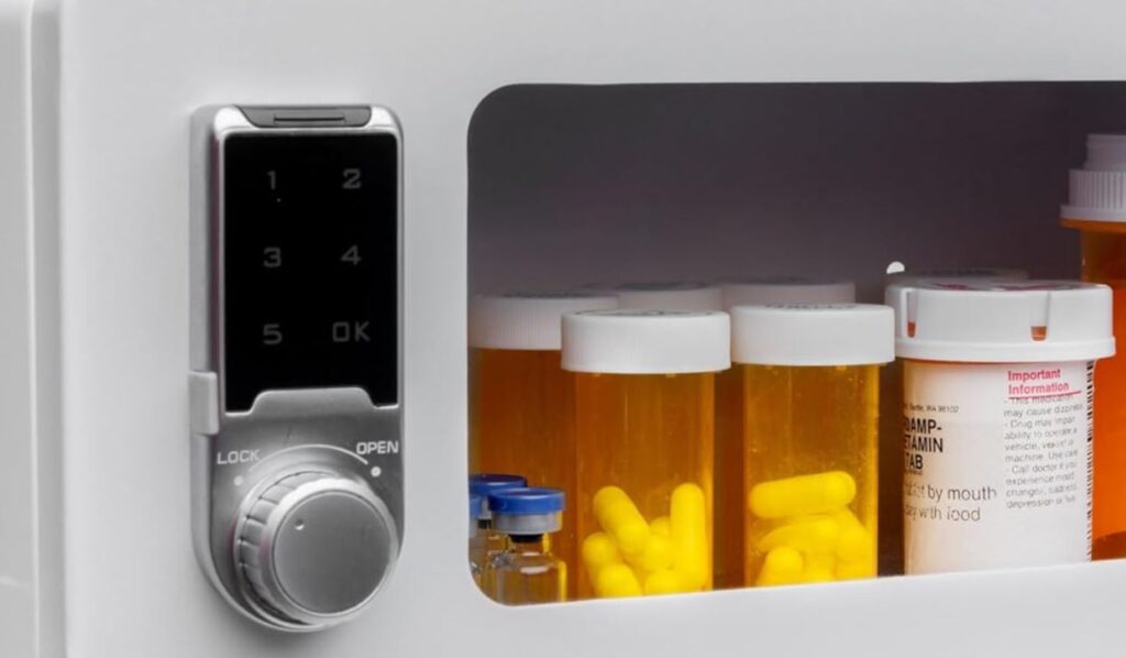 lock-danagerous-drugs - die living well