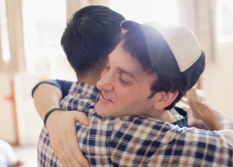 men-be-there-for-each-other - die living well